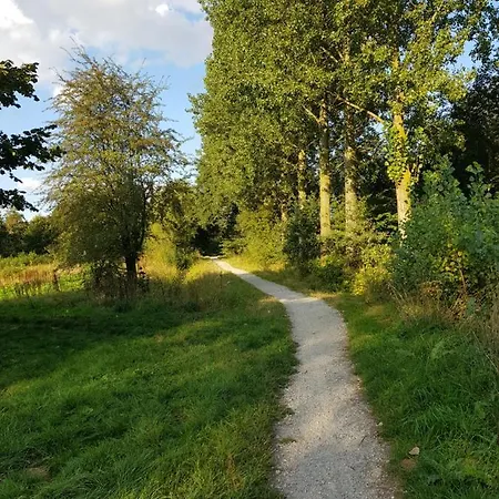 Eindhoven Inn לינה וארוחת בוקר איינדהובן